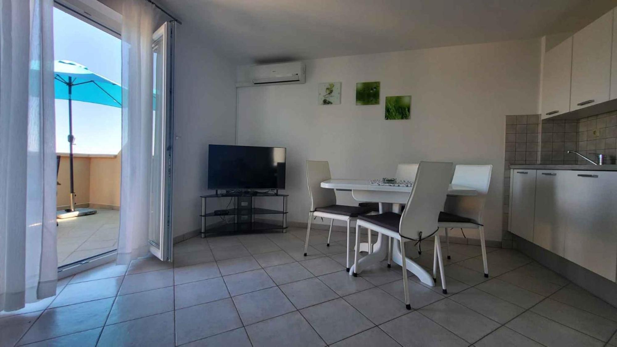 Apartment In Ravni/Istrien 8872 Exterior photo